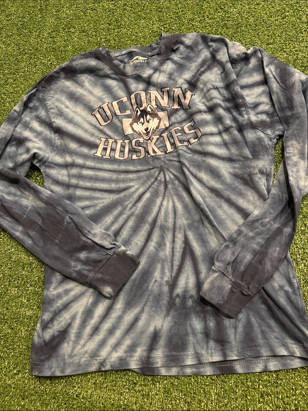 UConn Huskies Tie-Dye Long Sleeve Tee - Navy Gray large